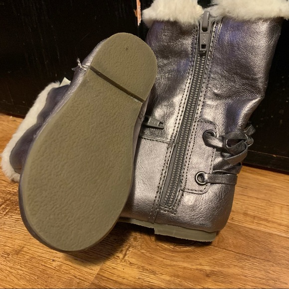 GAP Mauve Metallic Shiny Boots for Girls with Faux Fur Trim and Lace Up Heel - Picture 4 of 7